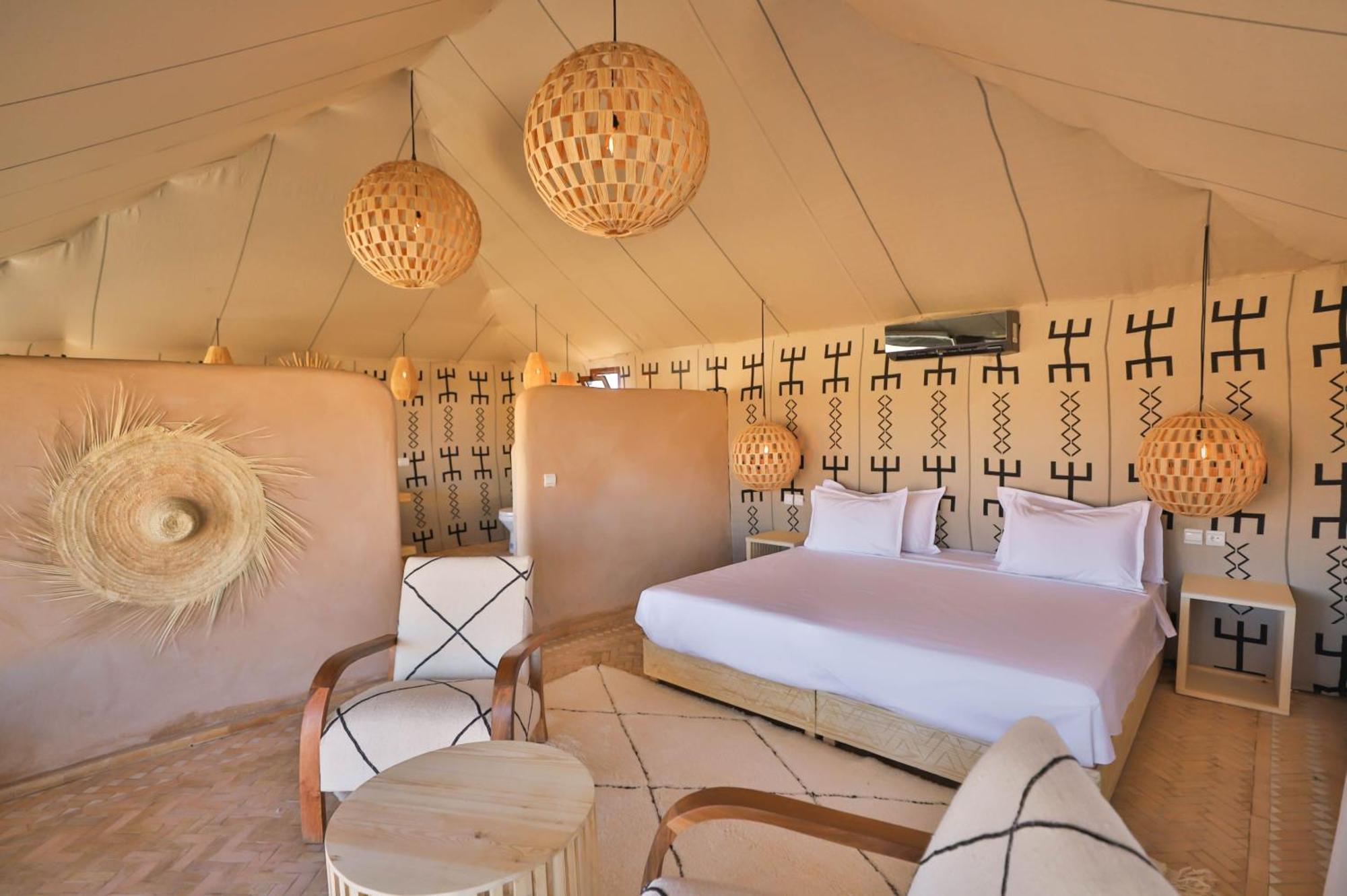 Aiour Luxury Camp Hotel Merzouga Bagian luar foto