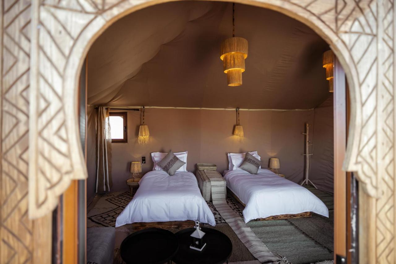 Aiour Luxury Camp Hotel Merzouga Bagian luar foto