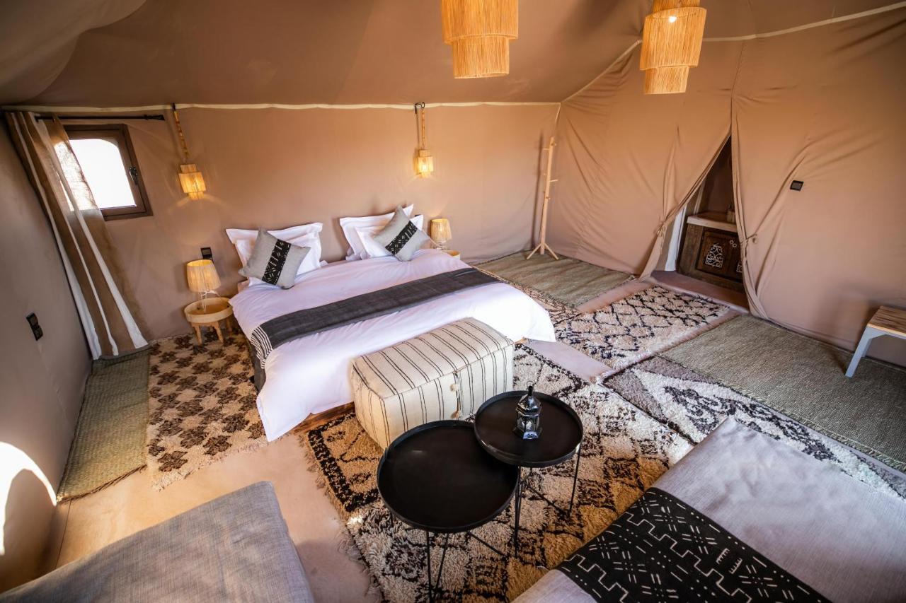 Aiour Luxury Camp Hotel Merzouga Bagian luar foto