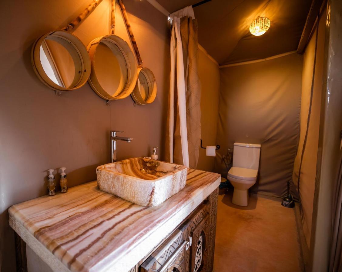 Aiour Luxury Camp Hotel Merzouga Bagian luar foto