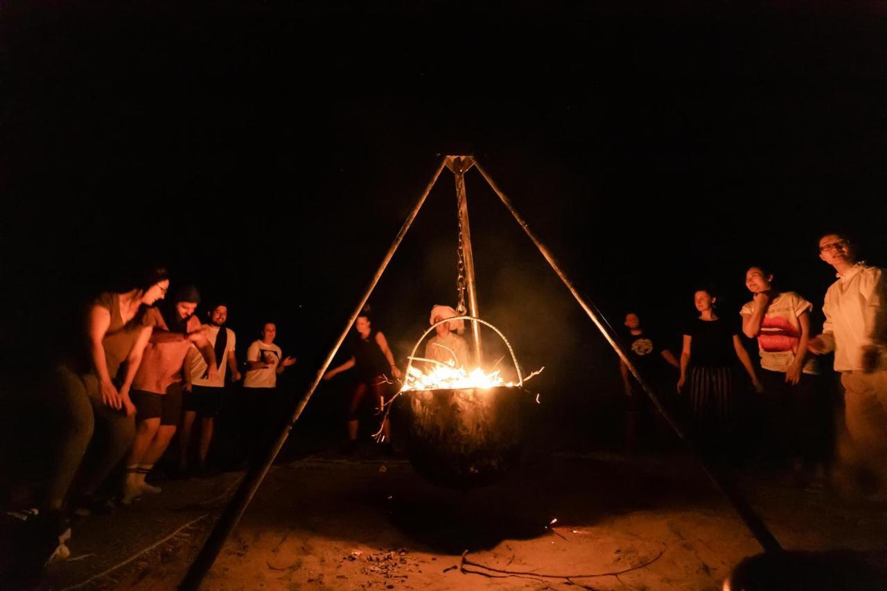 Aiour Luxury Camp Hotel Merzouga Bagian luar foto