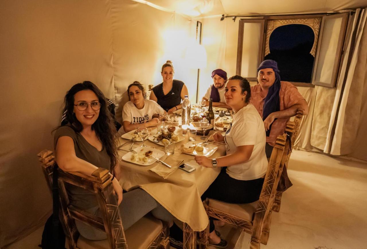 Aiour Luxury Camp Hotel Merzouga Bagian luar foto