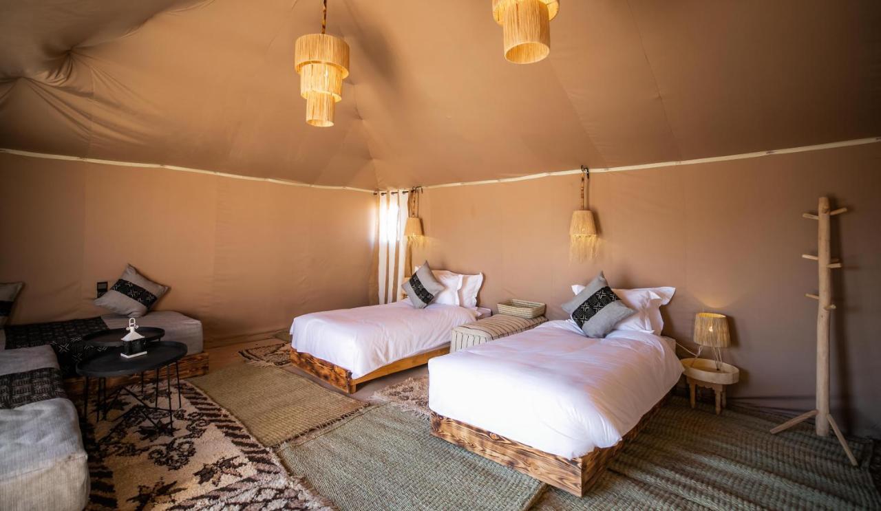 Aiour Luxury Camp Hotel Merzouga Bagian luar foto