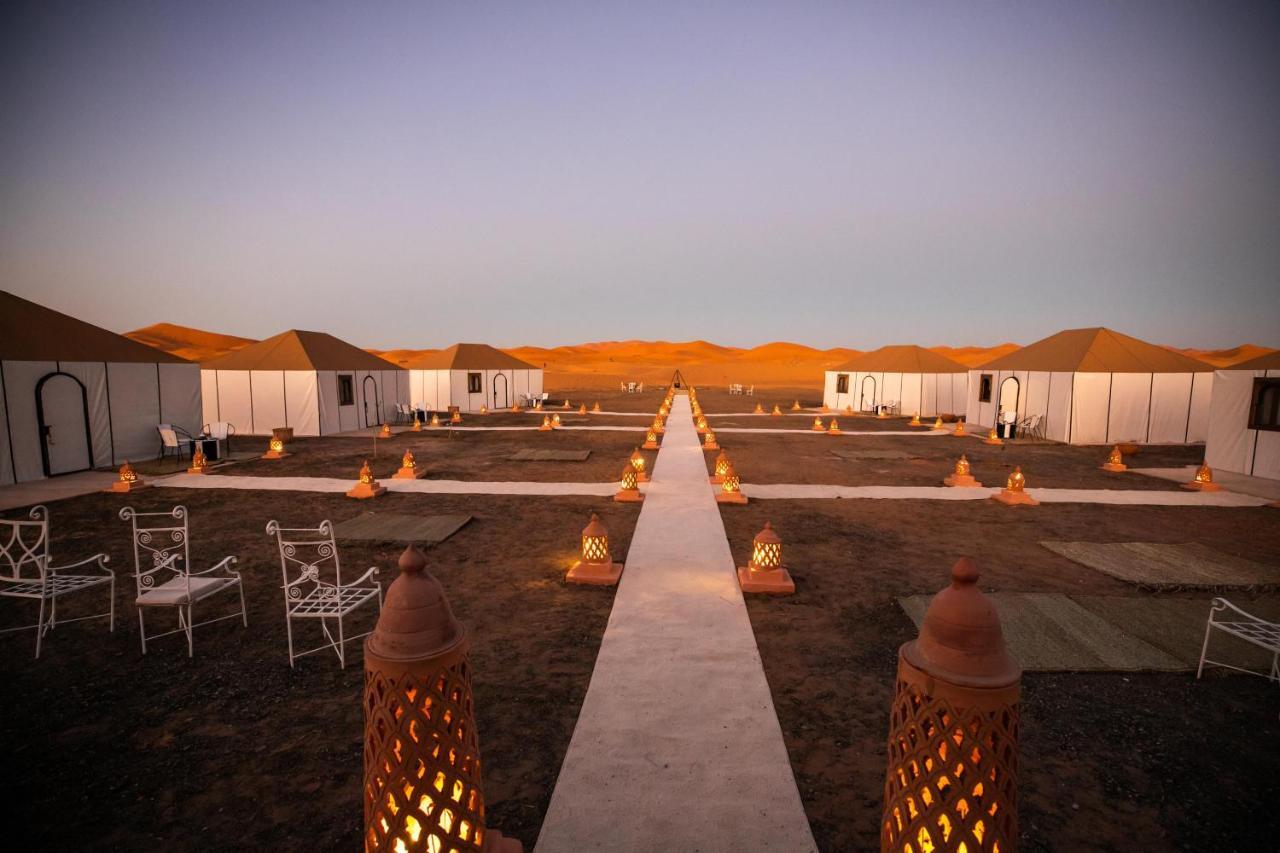 Aiour Luxury Camp Hotel Merzouga Bagian luar foto