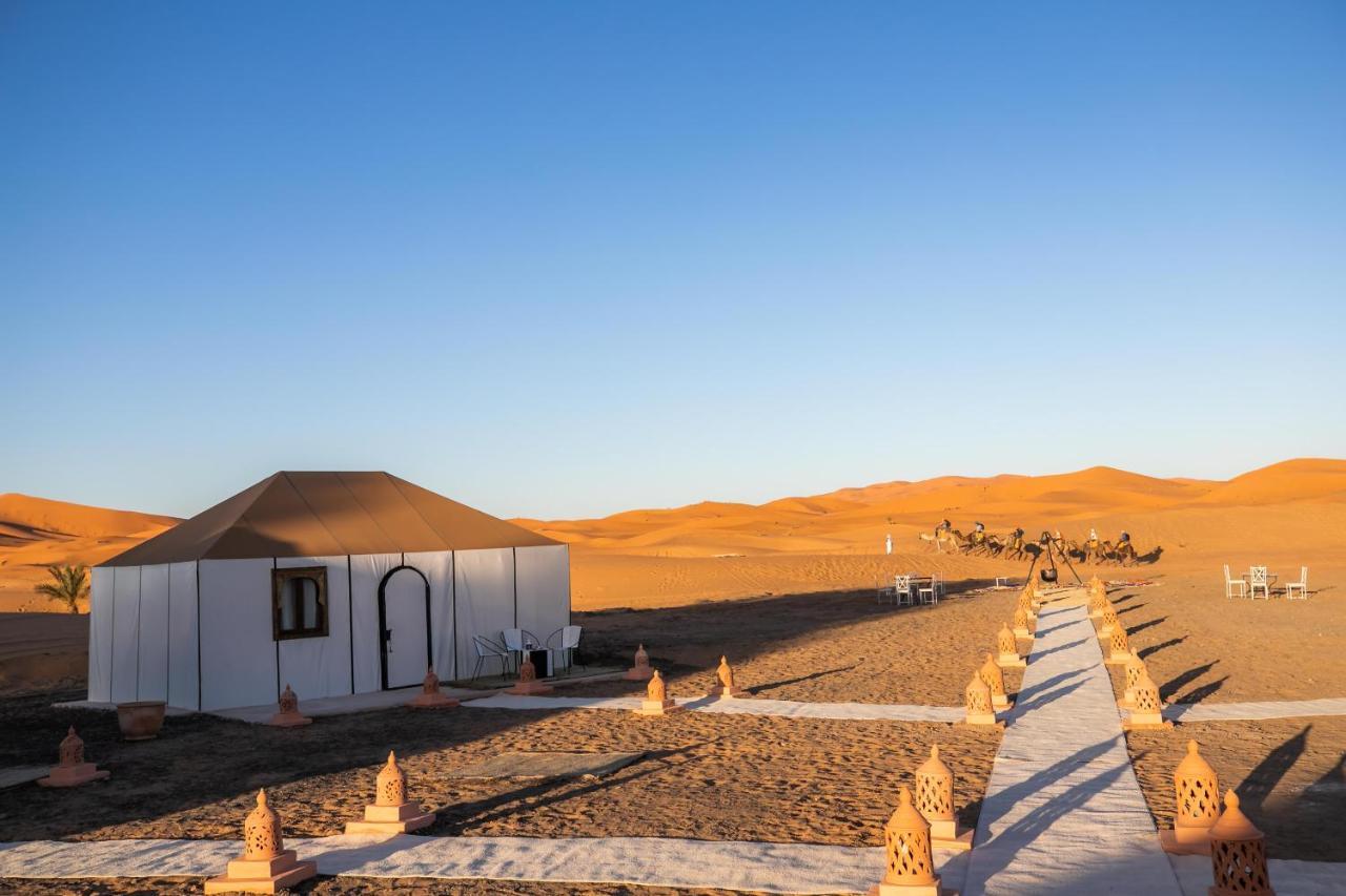 Aiour Luxury Camp Hotel Merzouga Bagian luar foto