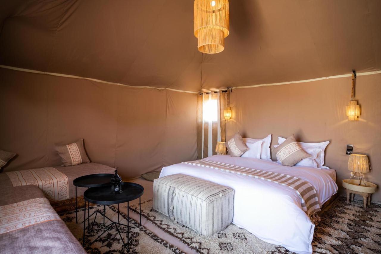 Aiour Luxury Camp Hotel Merzouga Bagian luar foto