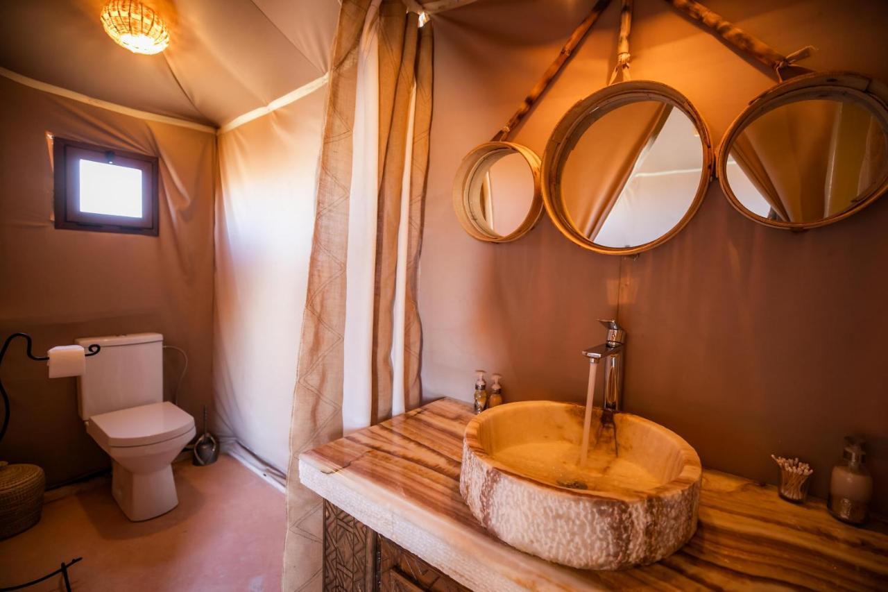Aiour Luxury Camp Hotel Merzouga Bagian luar foto