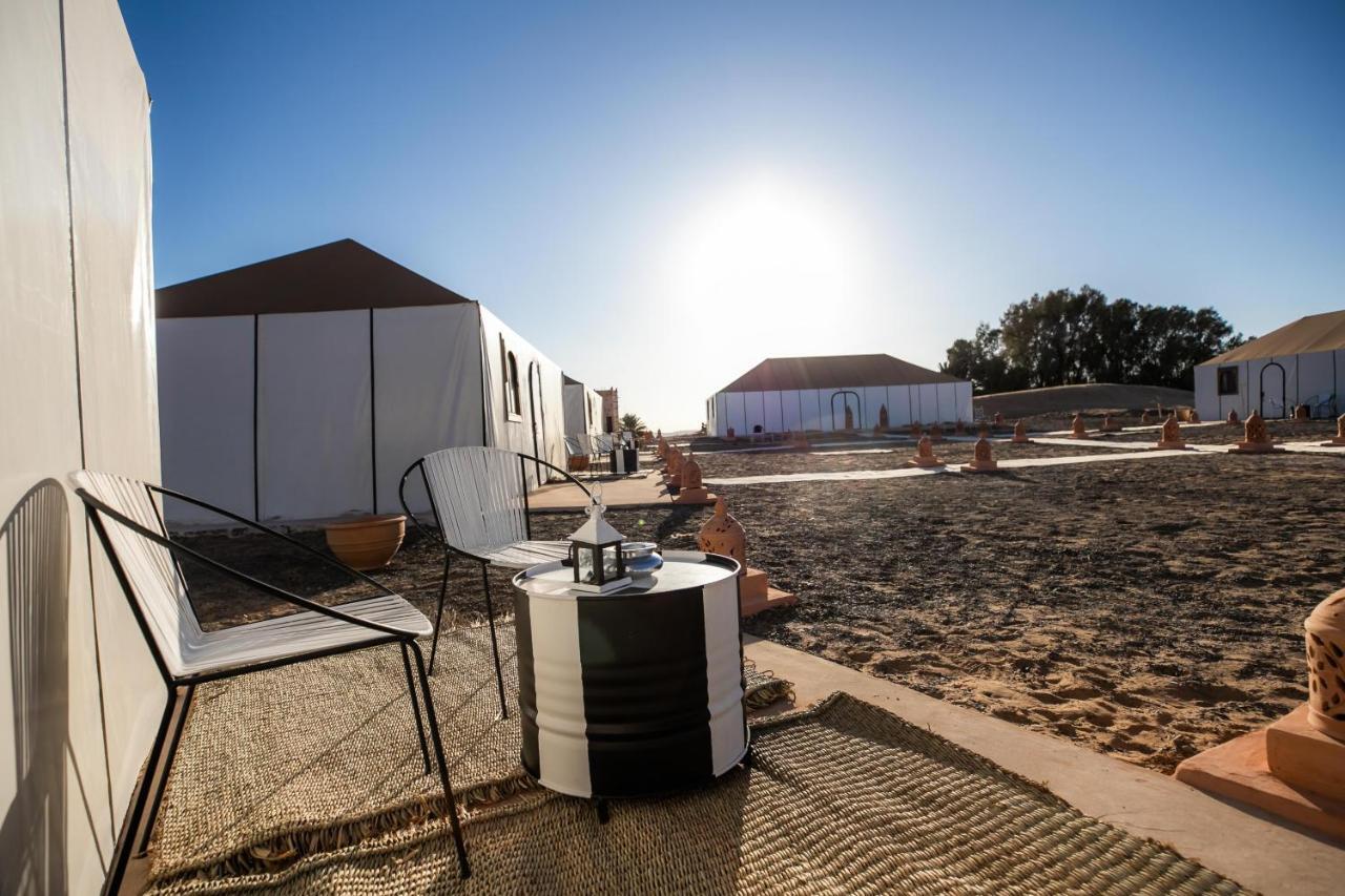Aiour Luxury Camp Hotel Merzouga Bagian luar foto