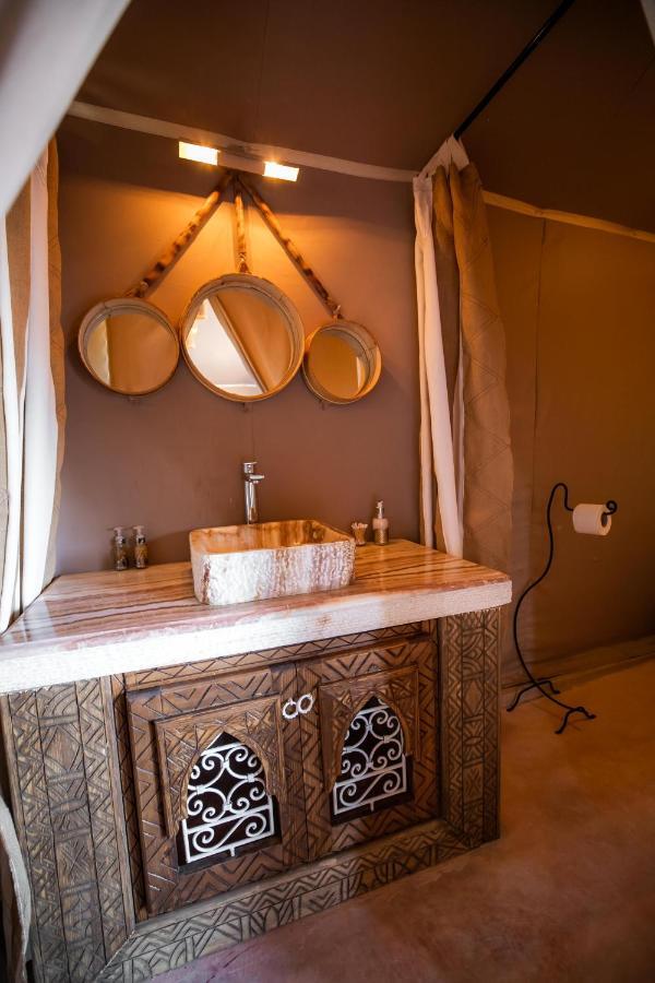 Aiour Luxury Camp Hotel Merzouga Bagian luar foto