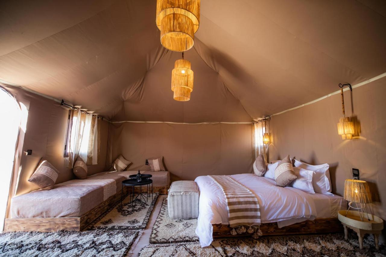 Aiour Luxury Camp Hotel Merzouga Bagian luar foto