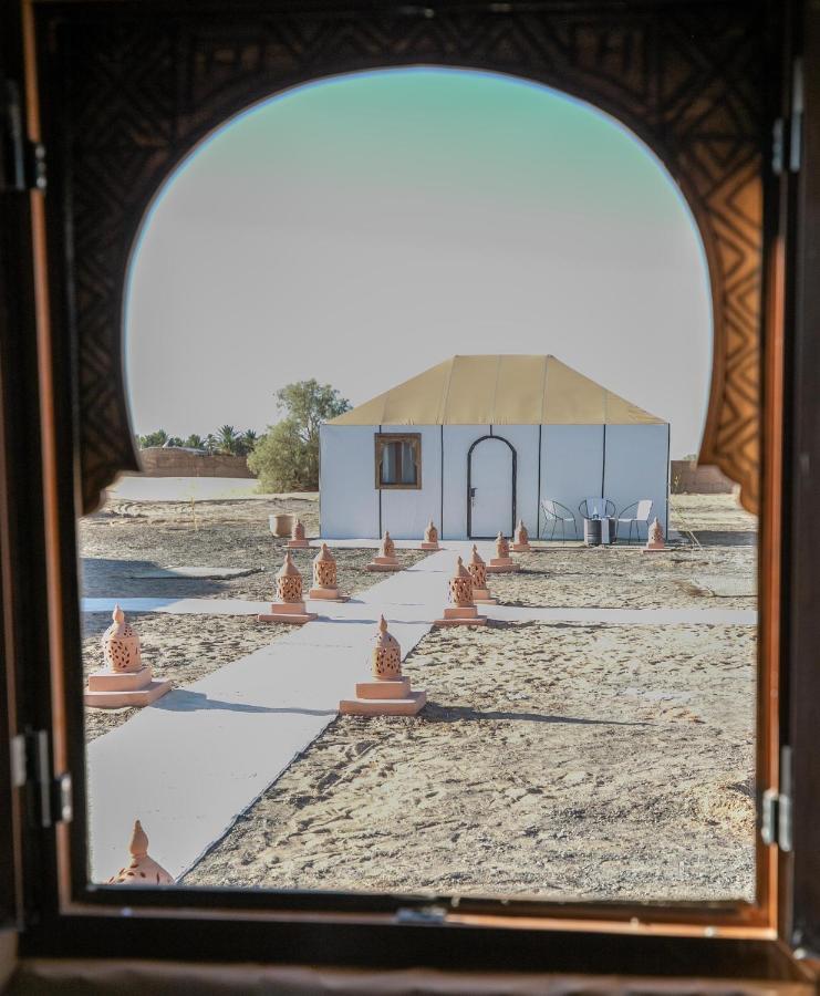 Aiour Luxury Camp Hotel Merzouga Bagian luar foto