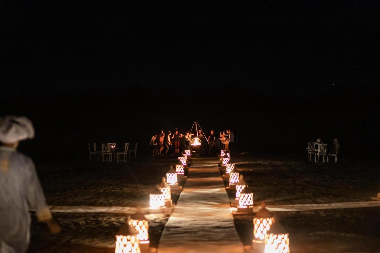 Aiour Luxury Camp Hotel Merzouga Bagian luar foto