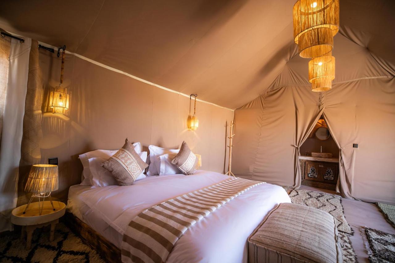 Aiour Luxury Camp Hotel Merzouga Bagian luar foto
